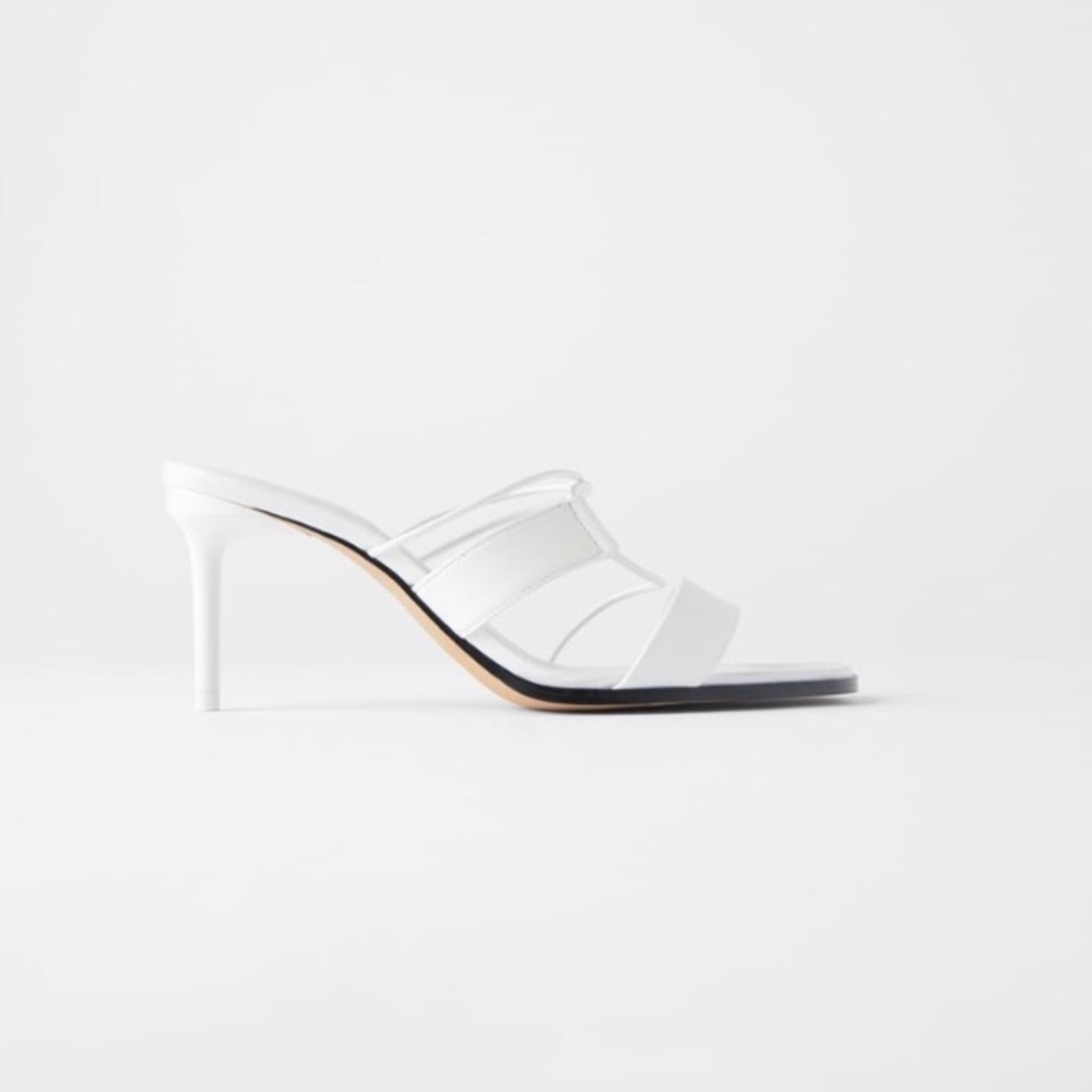 LEATHER HIGH HEELED
